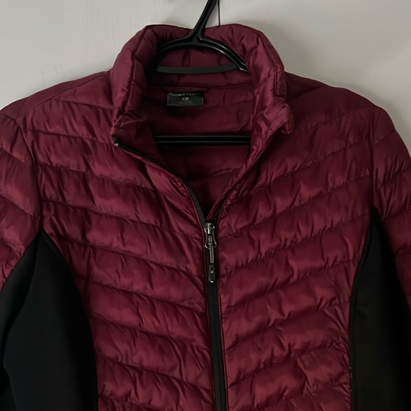 32 Degree Heat Light Weight Quilted Jacket Maroon and Black - Women’s M - Picture 3 of 16